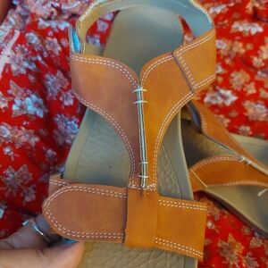 Women's Tan Sandals